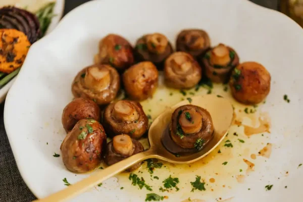 Champiñones Marinados (Marinated Mushrooms)