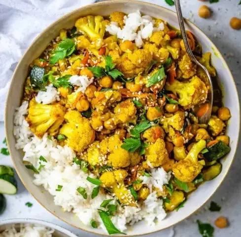 cauliflower chickpea curry recipe